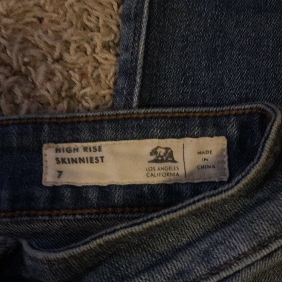 Bullhead  Distressed Denim Jeans - Picture 4 of 6